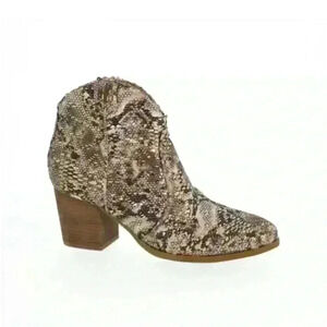 Very G Women’s sprinkle Bling Bootie Sz. 11